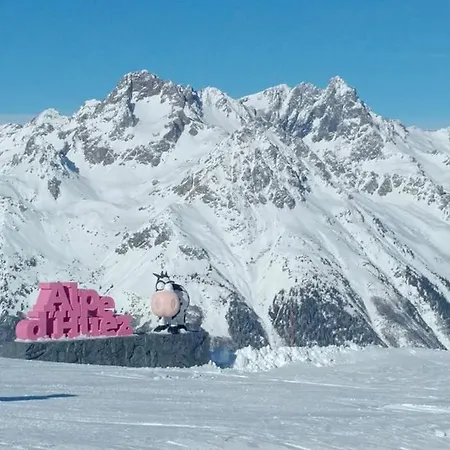 아파트 Ski-in Ski-out Oz En Oisans E4 *