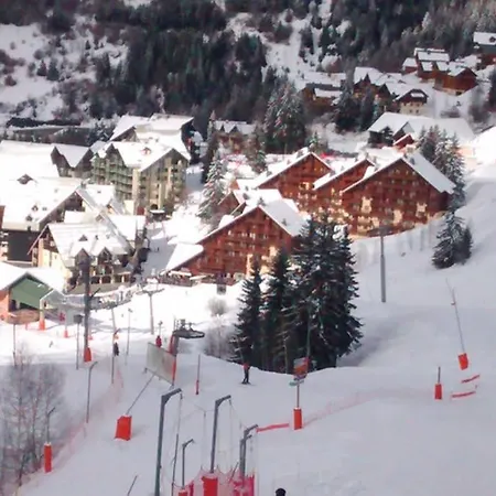 Ski-in Ski-out Oz En Oisans E4